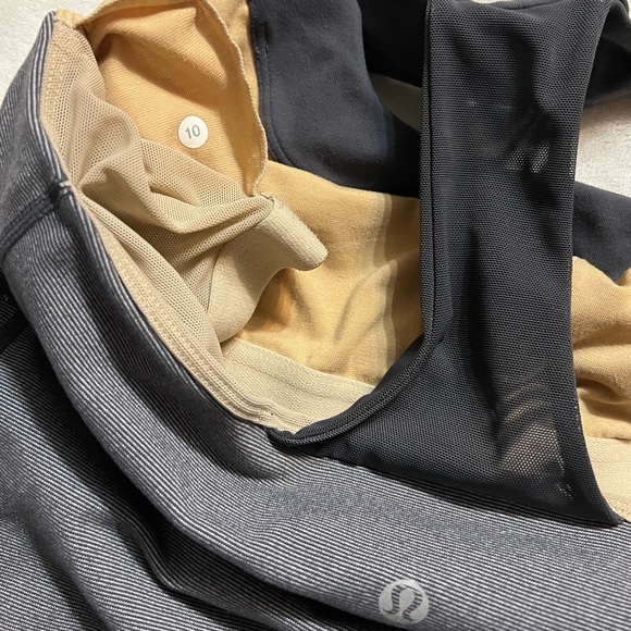 Grey Lululemon Scoop Neck T back Top - Picture 4 of 6